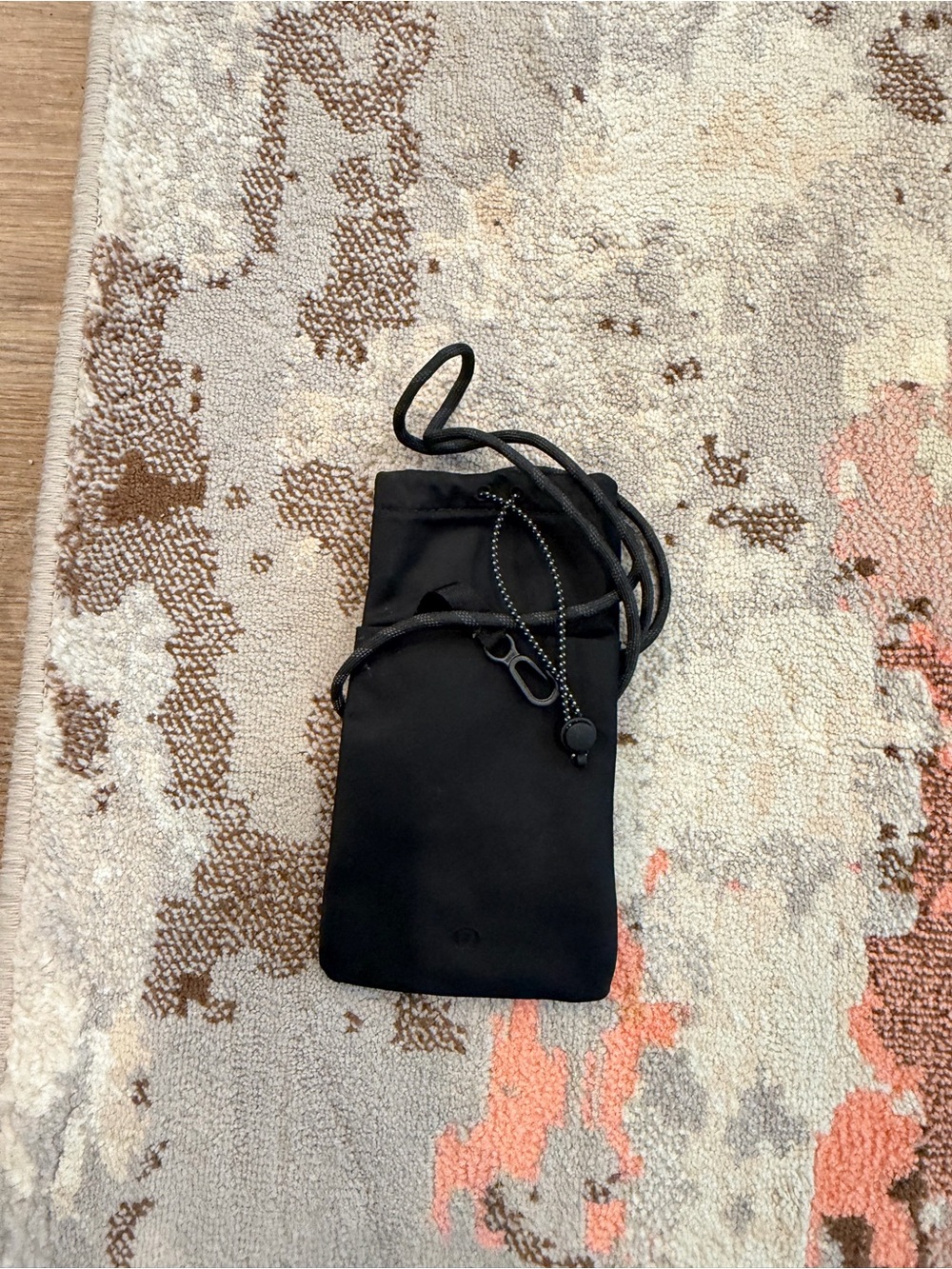 Lululemon crossbody phone bag